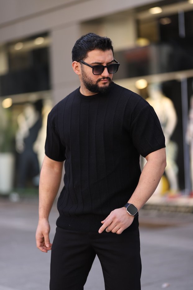 Men's Black Crew Neck Knitted T-Shirt