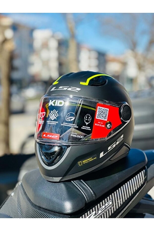 KID MAT SİYAH ÇOCUK KASK - 3
