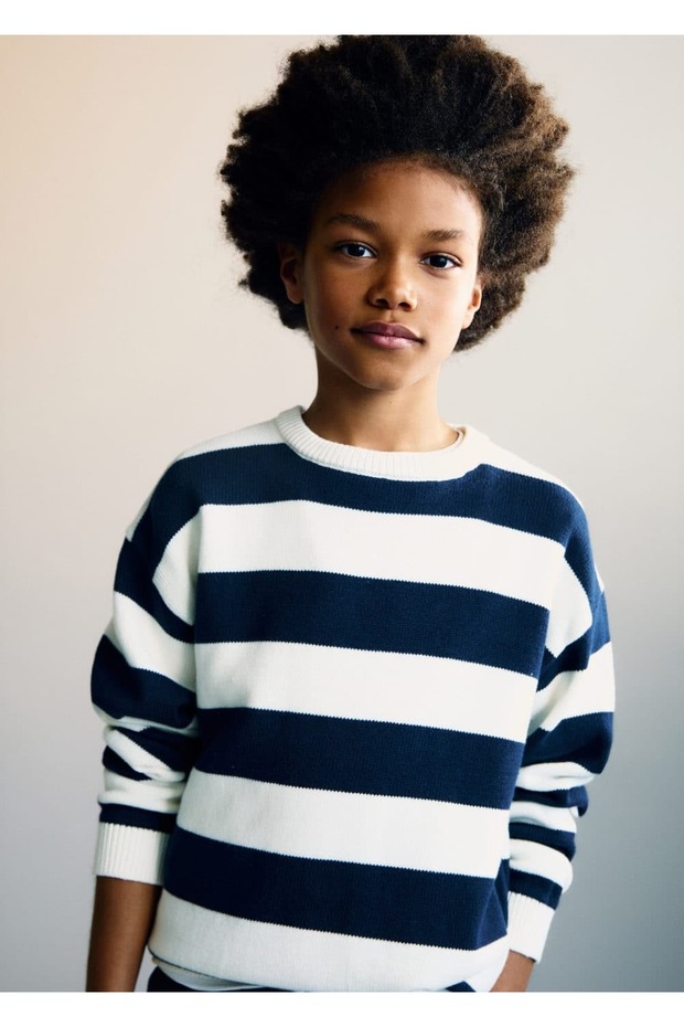 Çizgili triko kazak - 1