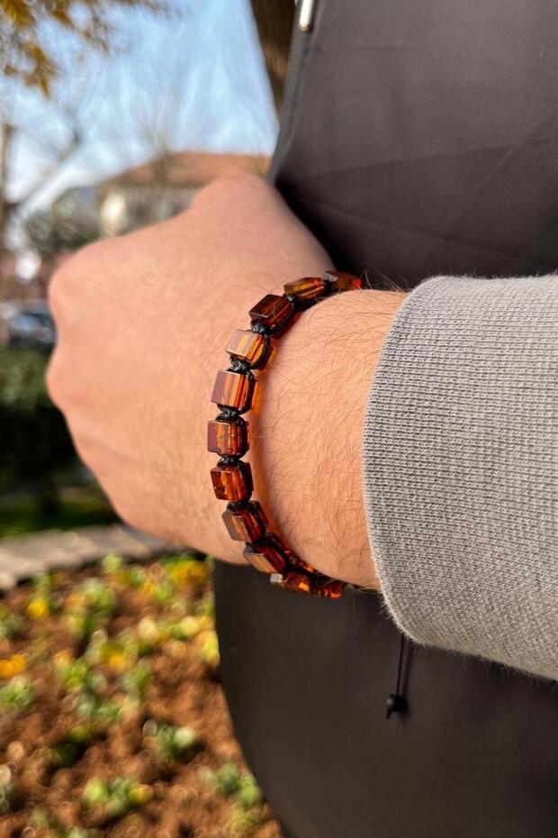 Has Kaya Amber Macrame Knit Bracelet