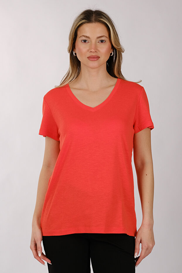 Women's Oversized V-Neck Short Sleeve Minimalist T-Shirt