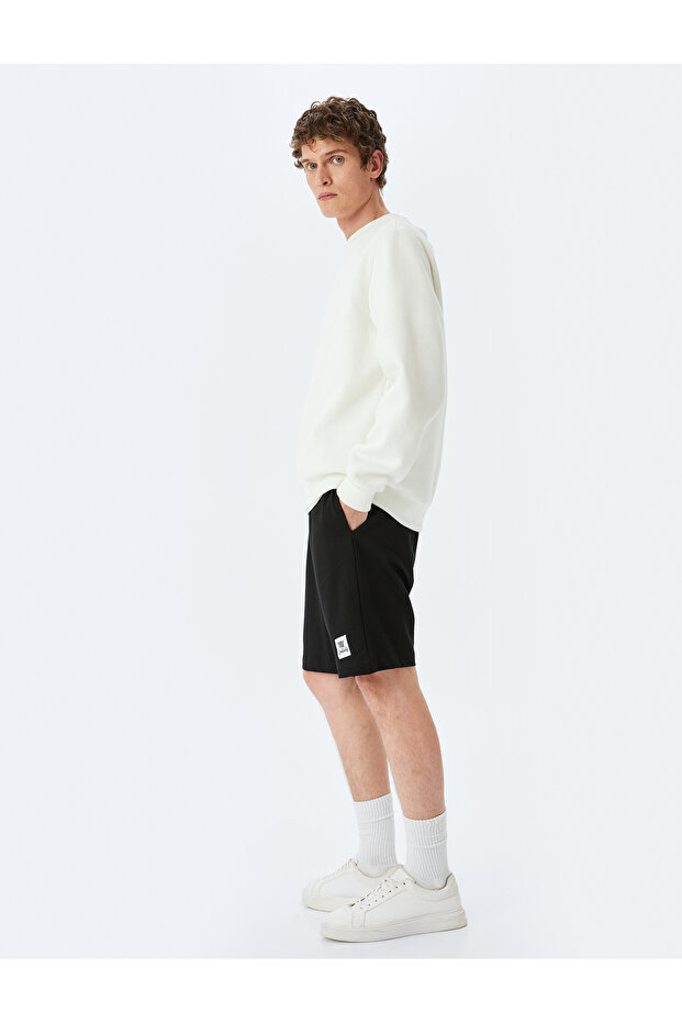 Lace-Up Waist Label Detailed Pocket Cotton Bermuda Shorts