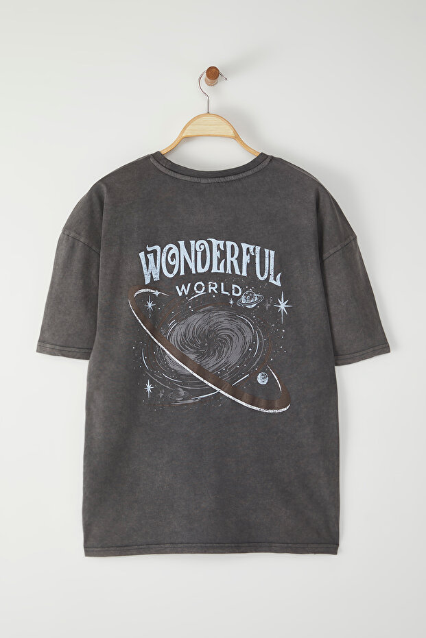 Antrasit Oversize/Geniş Kesim Eskitme/Soluk Efekt Galaksi Baskılı T-Shirt TMNSS25TS00102 - 6