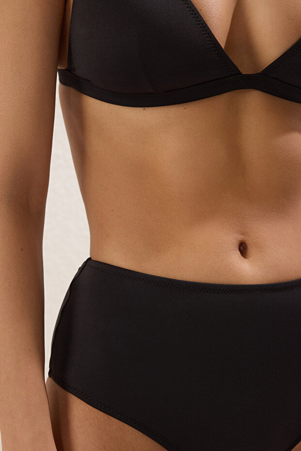 Siyah Üçgen Kaplı Yüksek Bel Regular Basic Bikini Takımı TBESS25BT00185 - 3