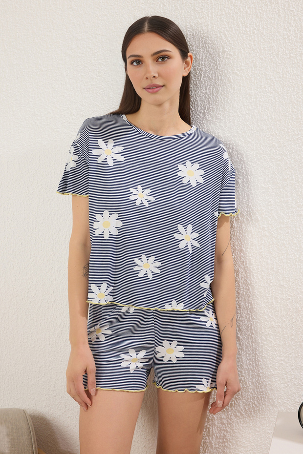 Lacivert Çiçekli ve Çizgili Baby Overlok Detaylı Şortlu Örme Pijama Takımı THMSS25PT00205 - 2
