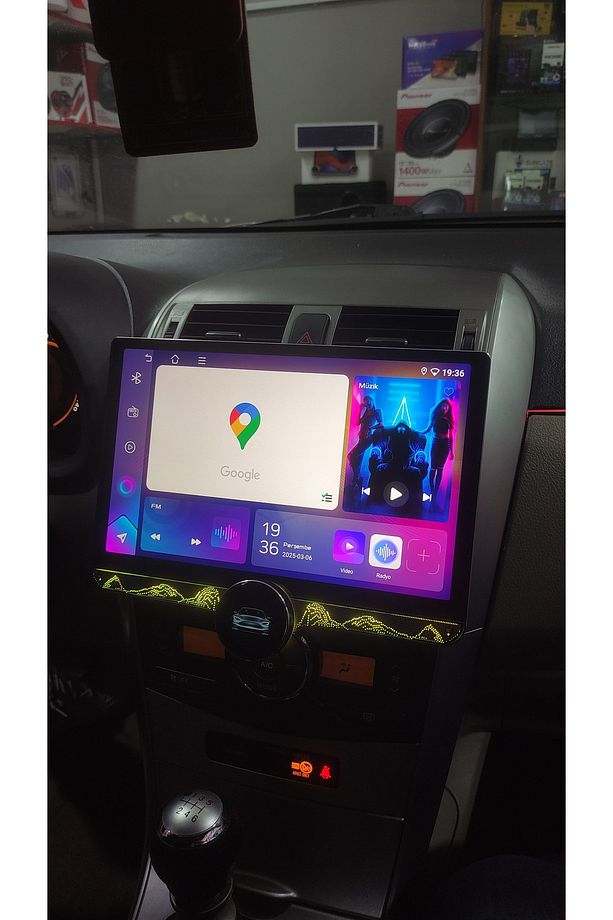 11.8" RGB COROLLA UYUMLU ANDROİD MULTİMEDİA  CARPLAY 2K 4-64 - 2