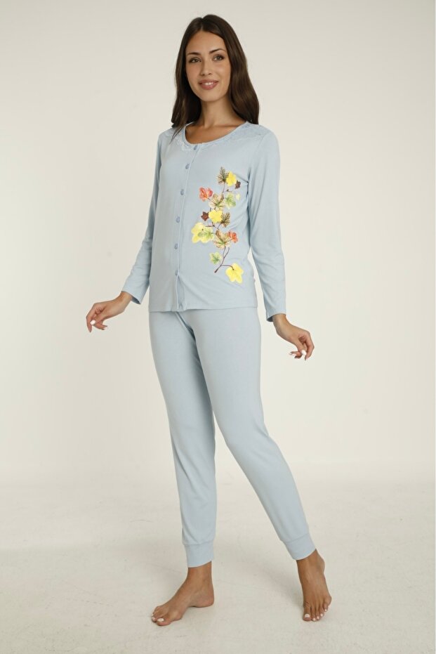 Printed Women's Pajamas Set with Buttons and Lace Detail