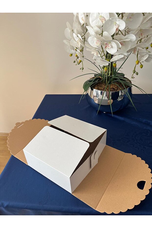 BEYAZ HEDİYELİK KUTU - 6