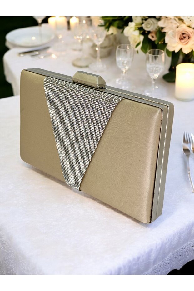 Nude Satin Silver Stone Evening Dress Bag Evening Bag Engagement Wedding Bag 2026 Fashion Trend Design