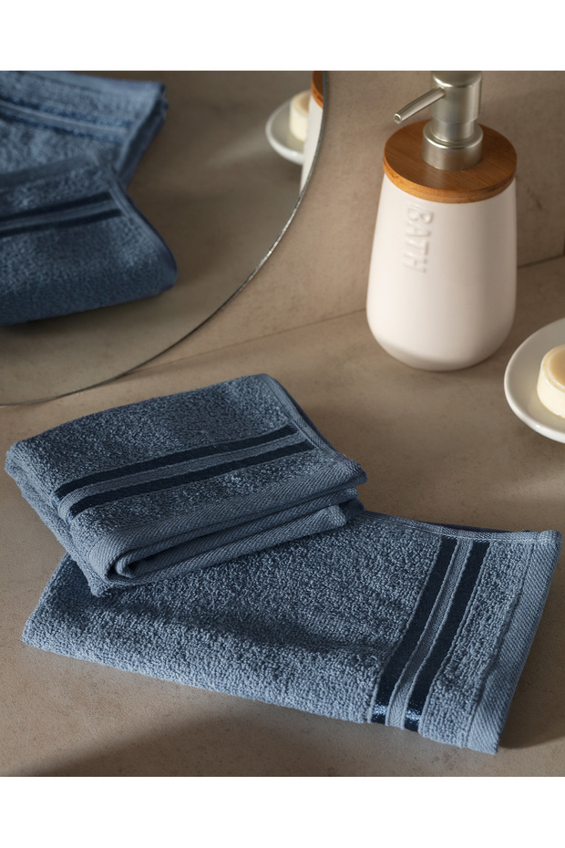 Blue Maynor Border - 2-Piece 100% Cotton Hand Towels with Floss