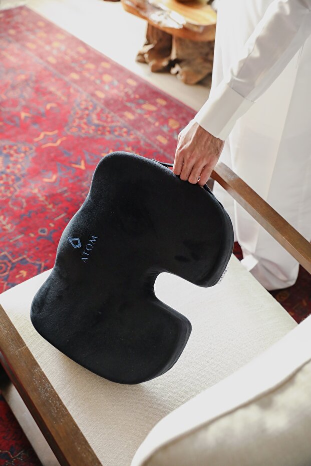 وسادة المقعد الاسود من اتوم - 1
