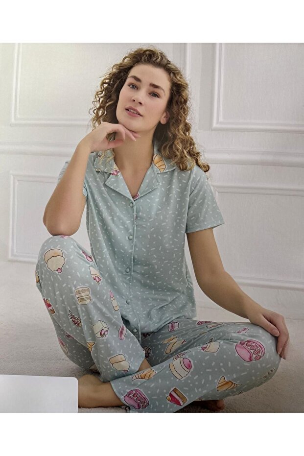 Women's Short Sleeve Front Buttoned Pajama Set