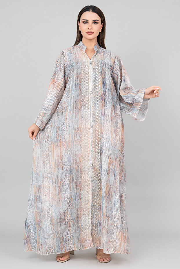جلابية مطرزة بـ Petal Grace