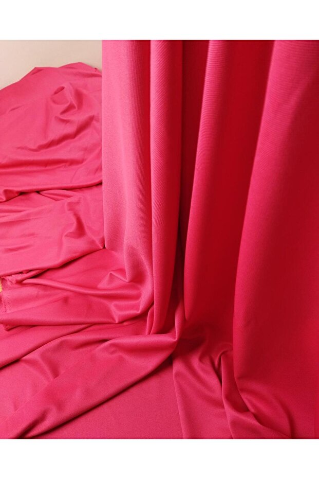 Jersey in Tight Knitted Pink Color (Width 130 cm X Length 225 cm)