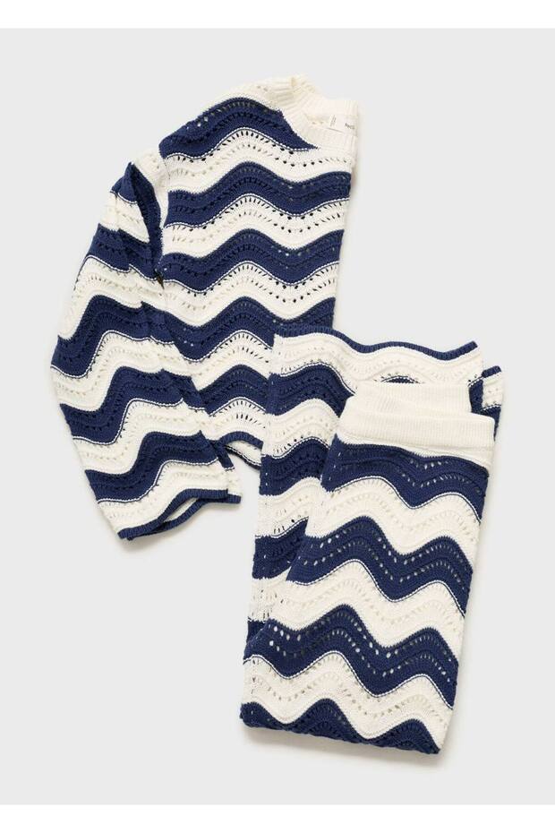 Zigzag Pattern Openwork Knitted Pants - 4