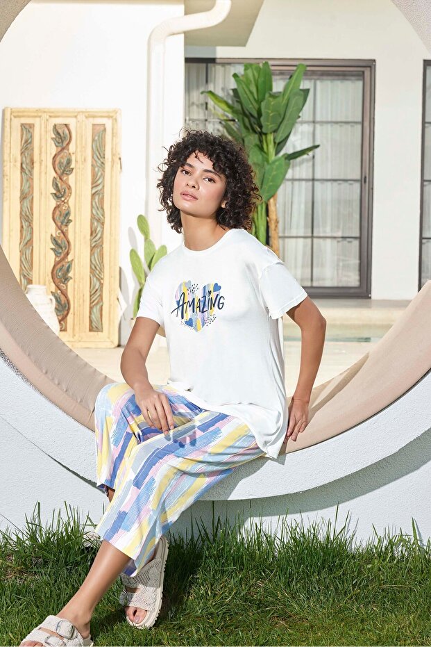 Lodos Store Aydoğan Women's Short Sleeve Capri Bermuda Summer Viscose Pajama Set with Stripe Pattern White
