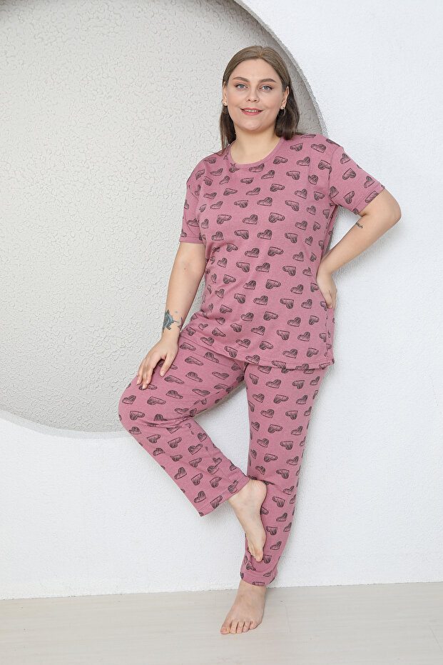 Plus Size Long Sleeve Seasonal Heart Patterned Pajama Set