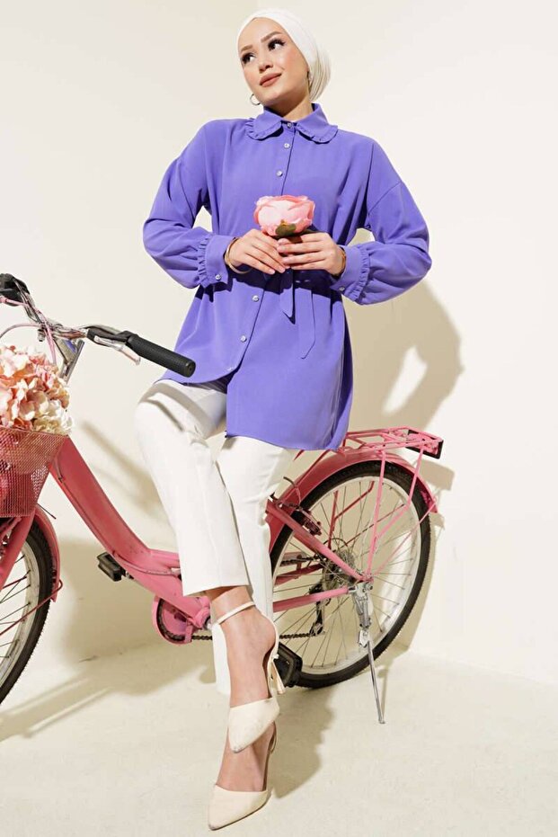 Tunic with Bow Collar Buttons