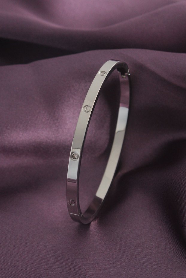 Silver Steel Zircon Shaped Handcuff for Elegant Woman