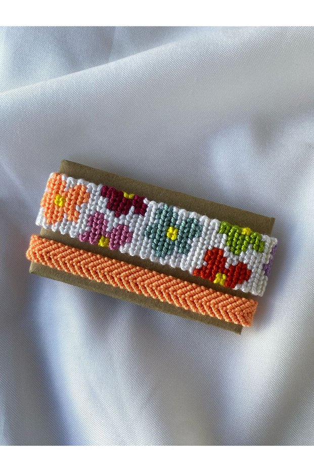 Colorful Floral Patterned Set of 2 Knitted Bracelets