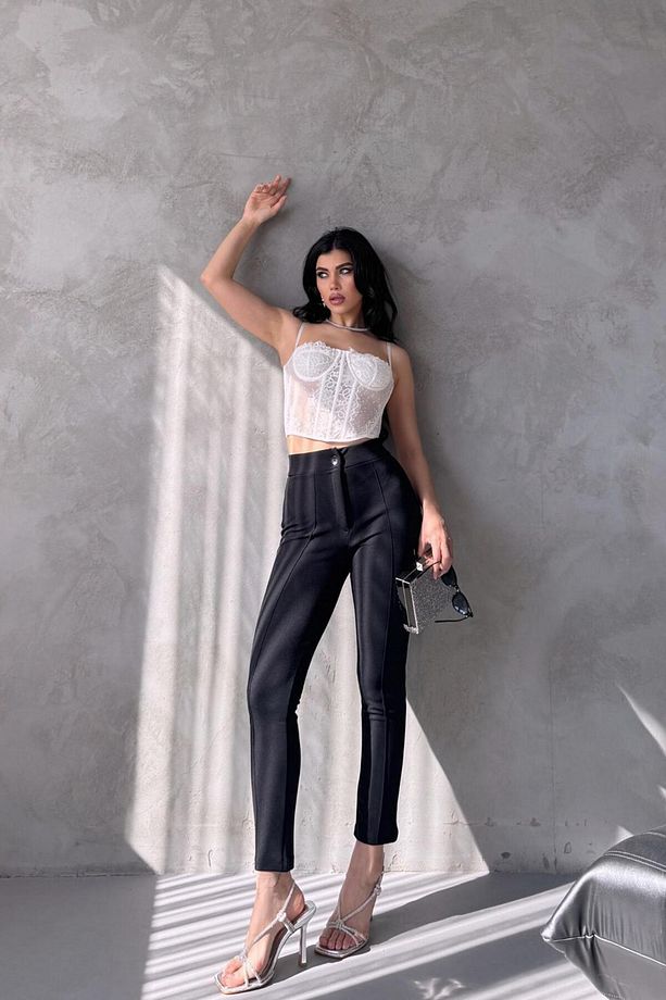 MNG Model Ön Arka Çimalı Dar Paça Pantolon - 1