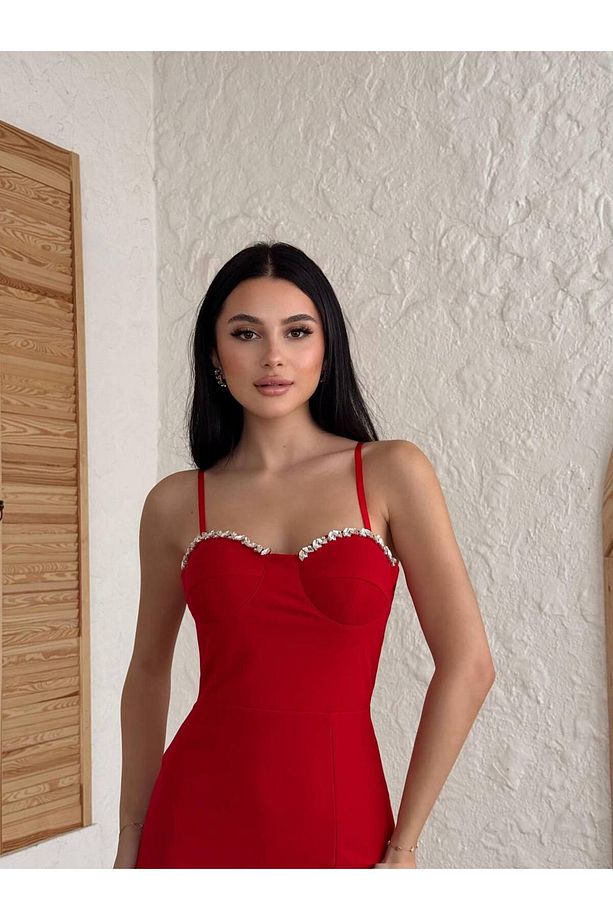 gögsü taslı elbise - 4