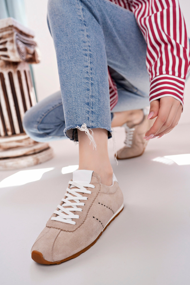 Lisbon Model Genuine Leather Beige Suede Lace-Up Casual Women's Sneakers