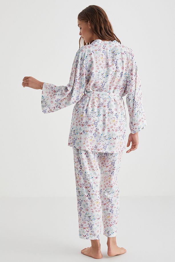 Çiçek desenli üçlü pijama takımı - 2