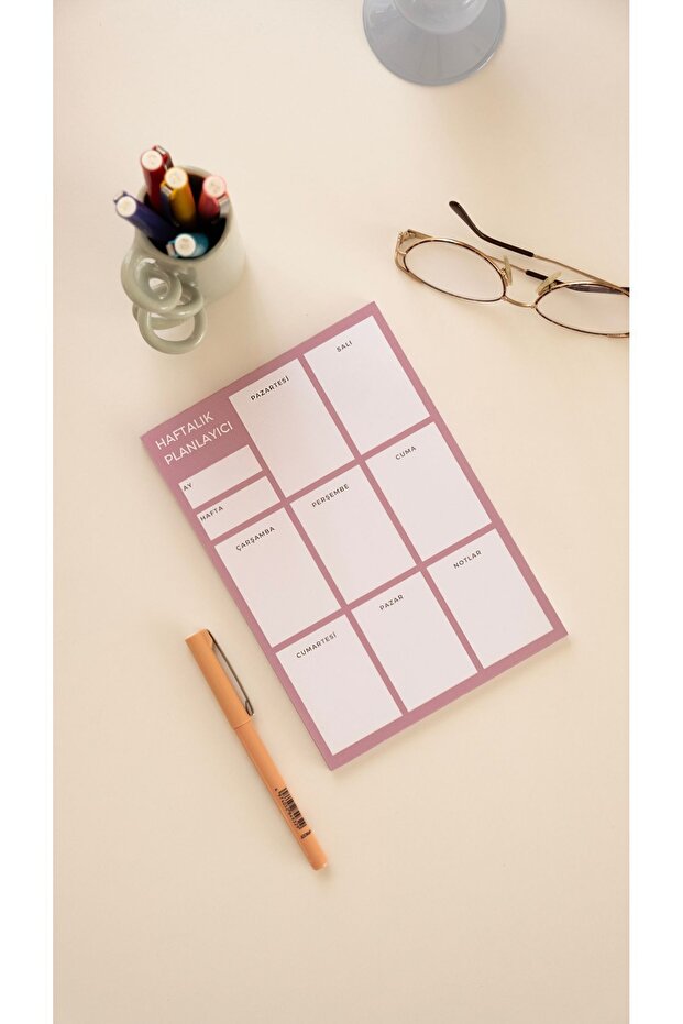 مخطط سطح المكتب الأسبوعي الوردي - 1