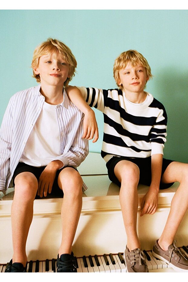 Çizgili triko kazak - 2