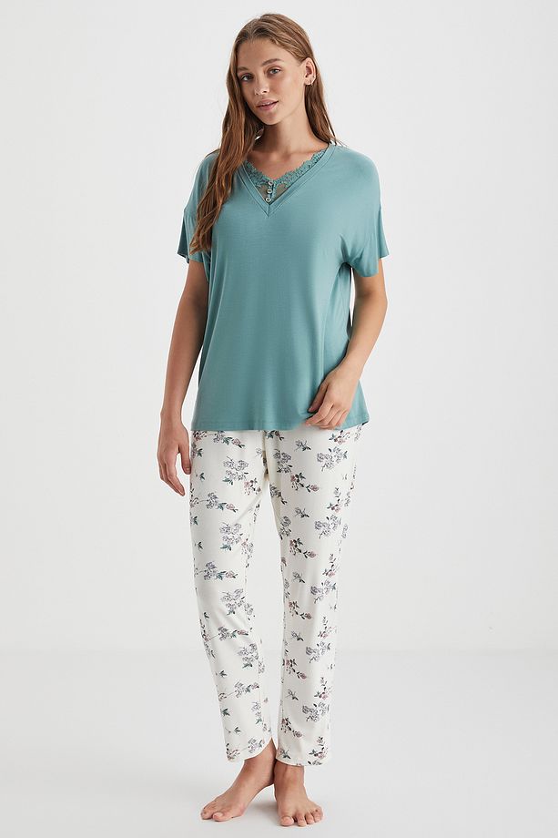 Yumuşak dokulu pijama takımı - 1