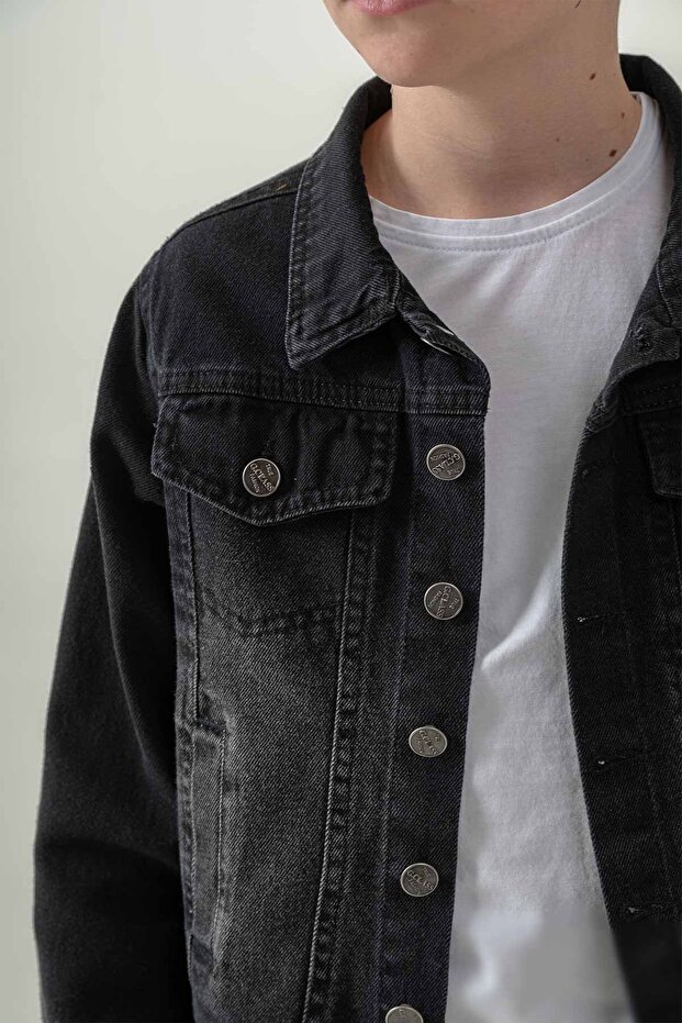Double Pocket Buttoned Denim Boy's Jacket - 8