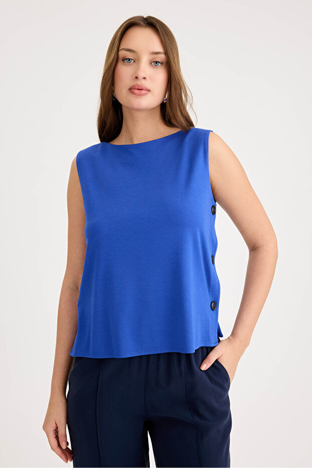 بلوزة مودال بأكمام صفر وأزرار جانبية - 2