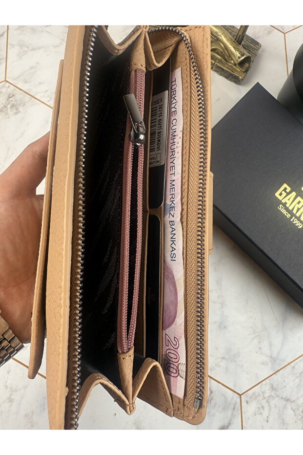 Biscuit Wallet with Phone Compartment and Handle, Large Compartment - 5