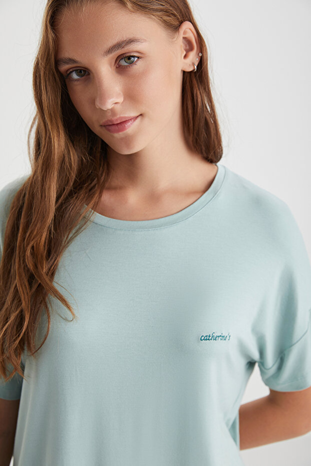 Capri Suit with Soft Texture - 3