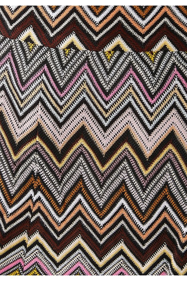 Zigzag Desenli Rahat Şort - 4