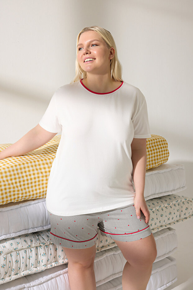 Kırmızı-Ekru Çizgili Kalp Desenli Örme Pijama Takımı TBBSS25AI00045 - 1