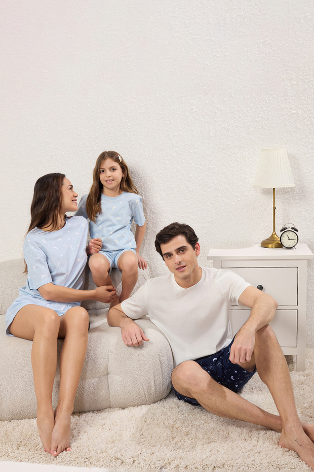 Mavi Kız Çocuk %100 Pamuk Baskılı Oversize Family Pack/Aile Kısa Kol Pijama Takımı TKDSS25PT00030 - 1