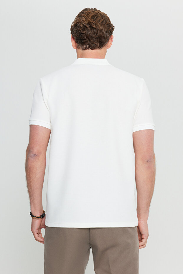 Slim Fit Dar Kesim Polo Yaka Jakarlı Esnek Ekru Tişört - 5