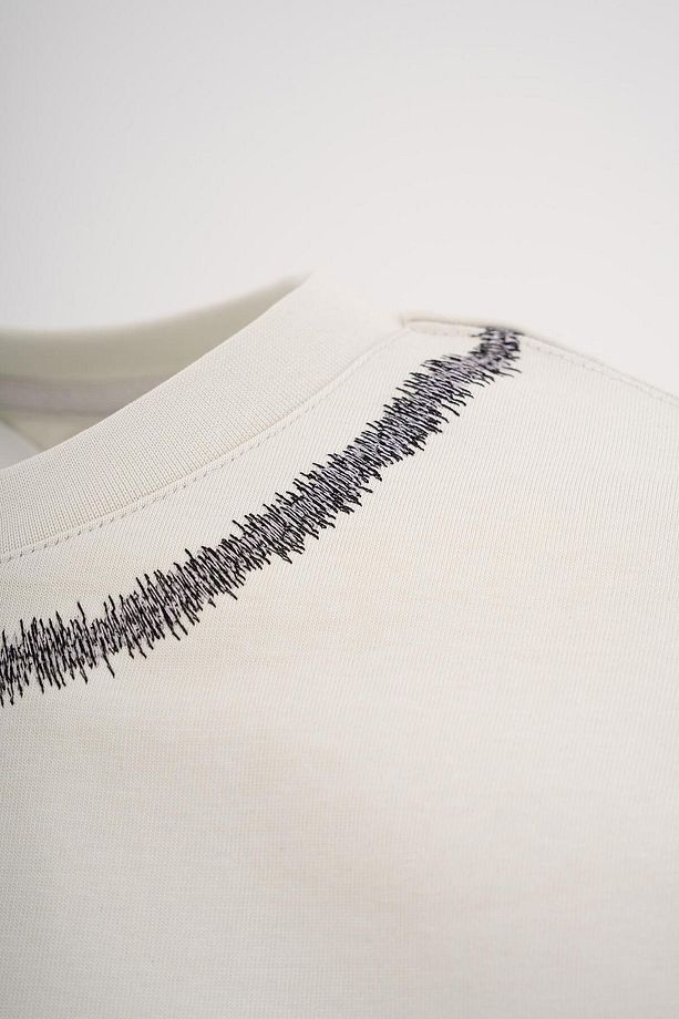 Erkek Technical Zig-Zag Embroidered Oversize Uzay Grisi Tişört - 3