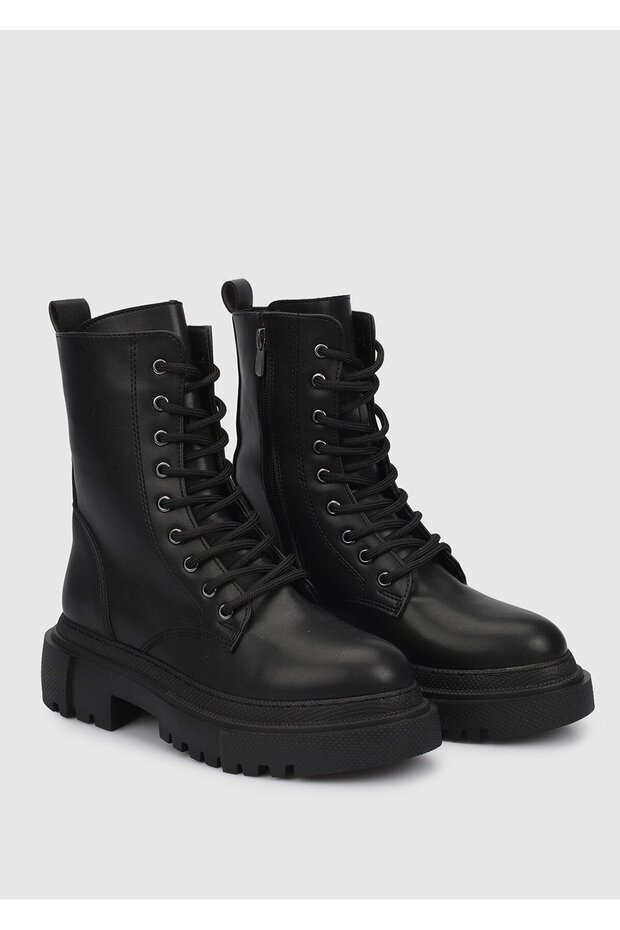 Siyah Kadın Bot - 2