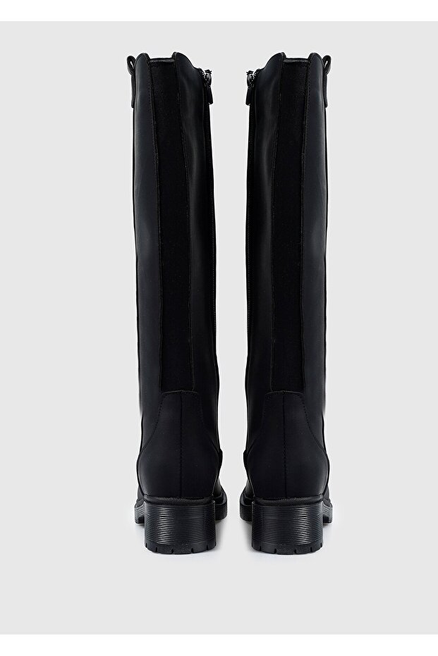 Siyah Kadın Bot - 4