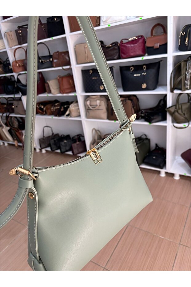 Düz Omuz Çanta - 2