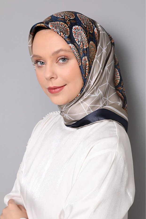 وشاح كريستال لامع بنمط عرقي - 1