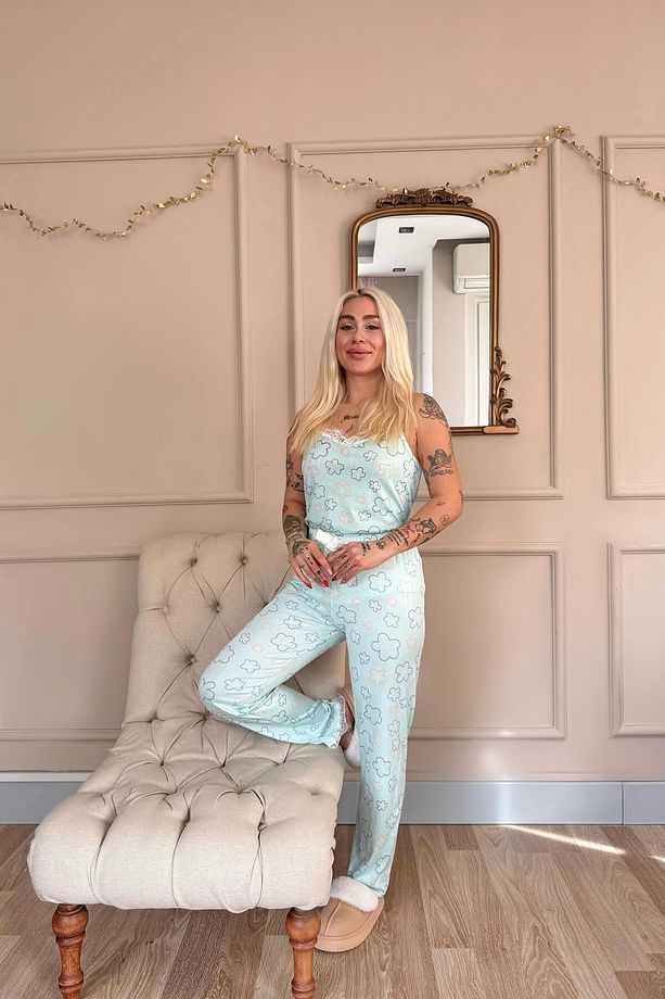 Mavi Çizgi Çiçek Dantelli İp Askılı Örme Kadın Pijama Takımı - 7