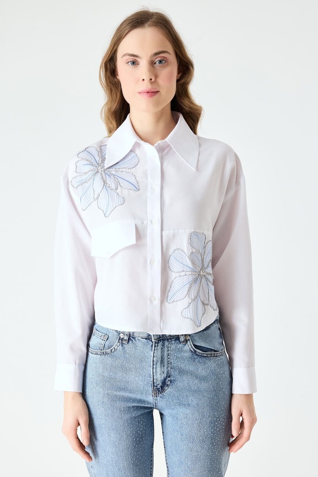 Nakış detaylı beyaz gömlek - 2