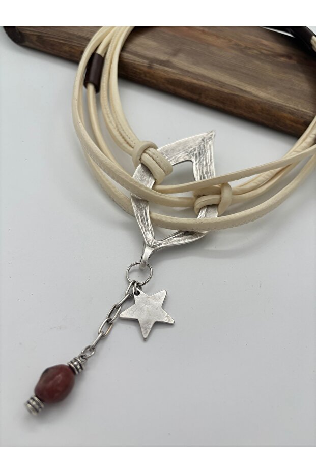 قلادة جلدية - 4