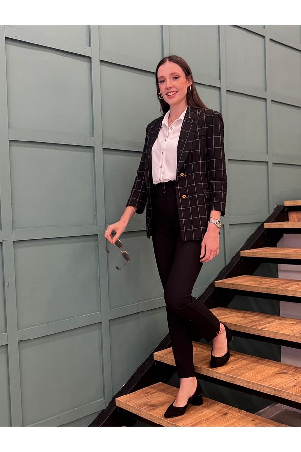 Önü Ve Kollarında Düğme Detayları Olan Kare Desenli Astarlı Blazer Ceket - 5