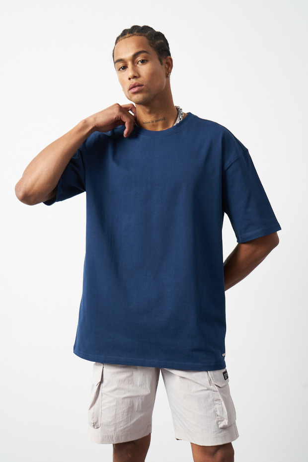 Oversize Stitching Detailed Premium Basic T-Shirt - 1