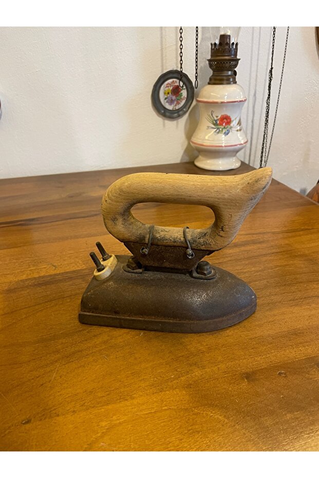 Antika kömürlü ütü - 2